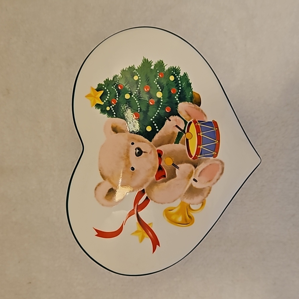 Christopher Stuart Vintage Bone China Little Drummer Bear Heart Shape Box & Lid
